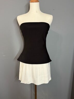 naked wardrobe Black & White Pleated Dress
